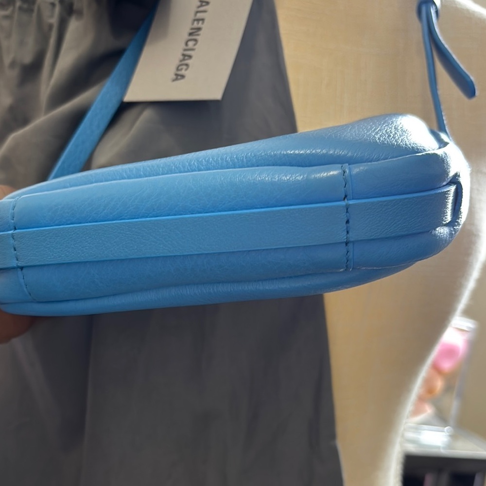 Balenciaga Vibrant Blue Crossbody Bag - Picture 3 of 4